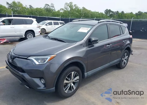 2018 Toyota Rav4 Xle z USA, uszkodzony, nr VIN 2T3WFREV3JW423959